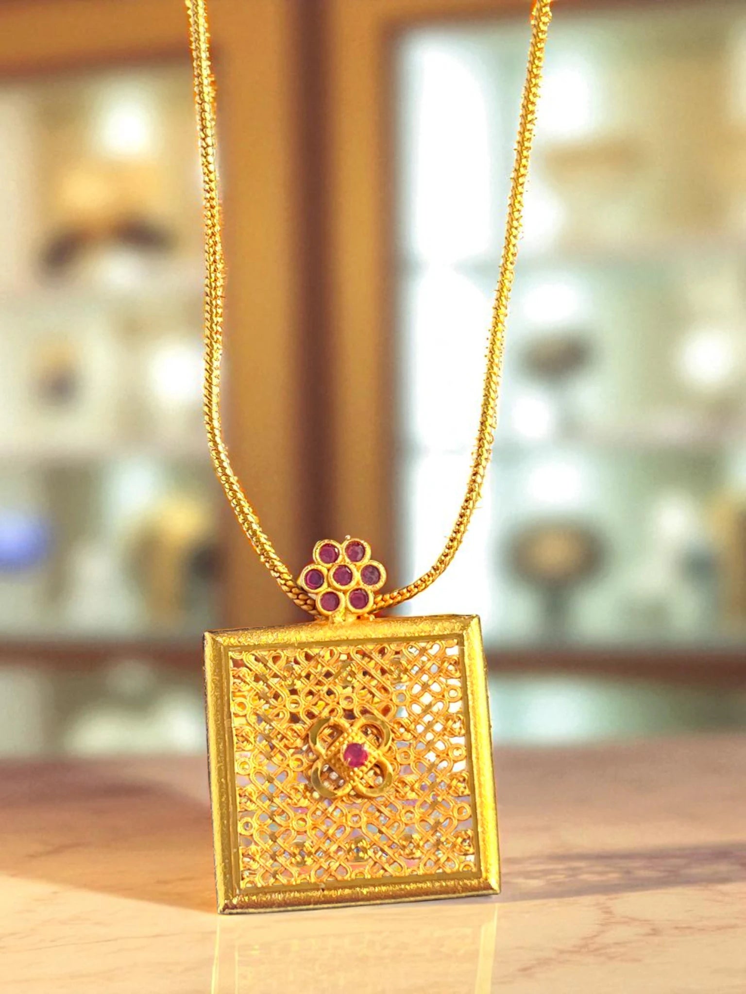 Gold Plated Matte Finish Pendant Necklace for Women | Me19 Jewellery India