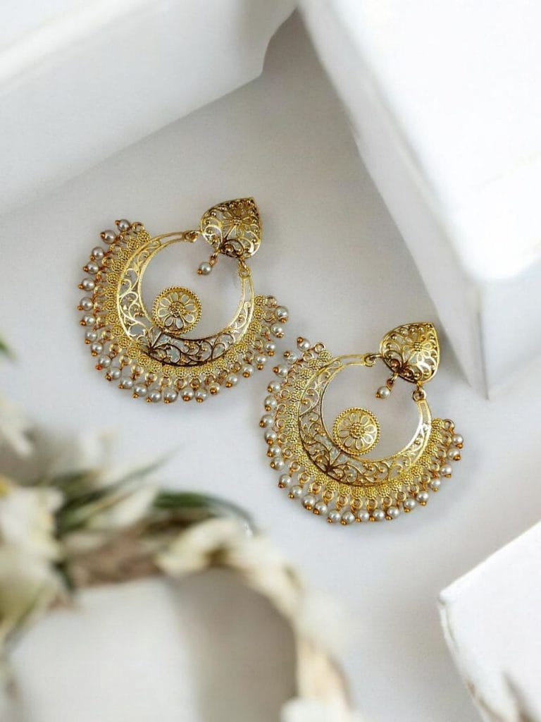 Me19 Pearl Edge Filigree Chandbali Earrings in India