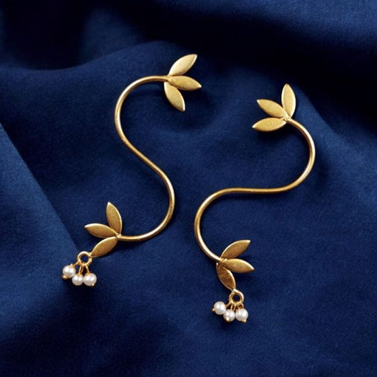 Me19 Leaf Curve Pearl Drop Earrings in India