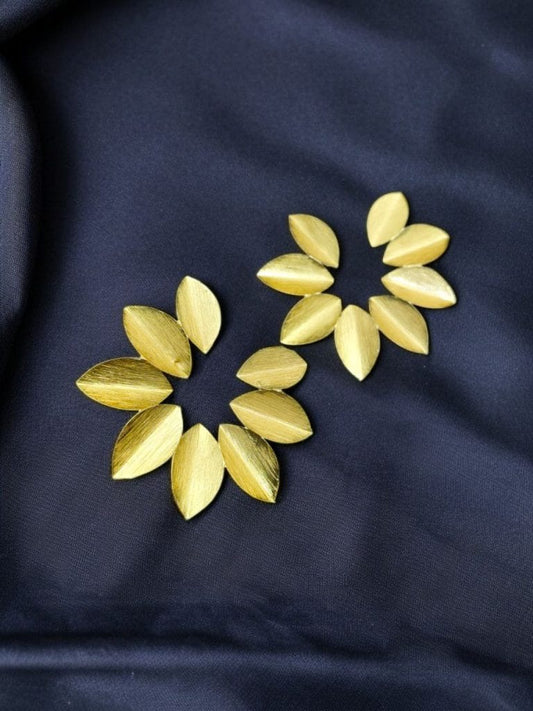 Me19 Petal Cluster Gold Earrings in India